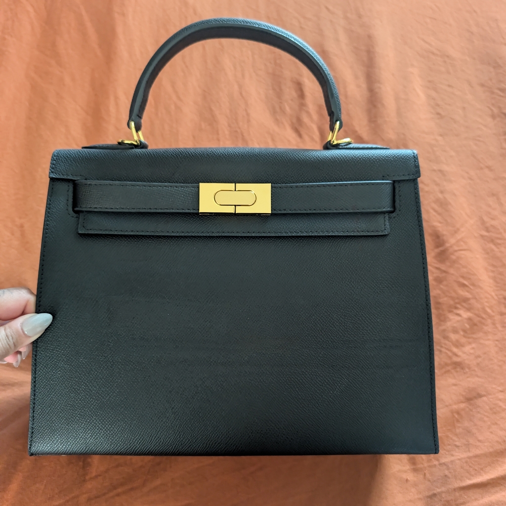 Elegant Black Leather Handbag